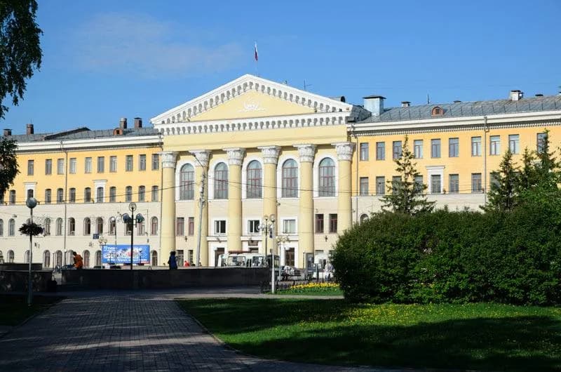 Здание ТУСУРа